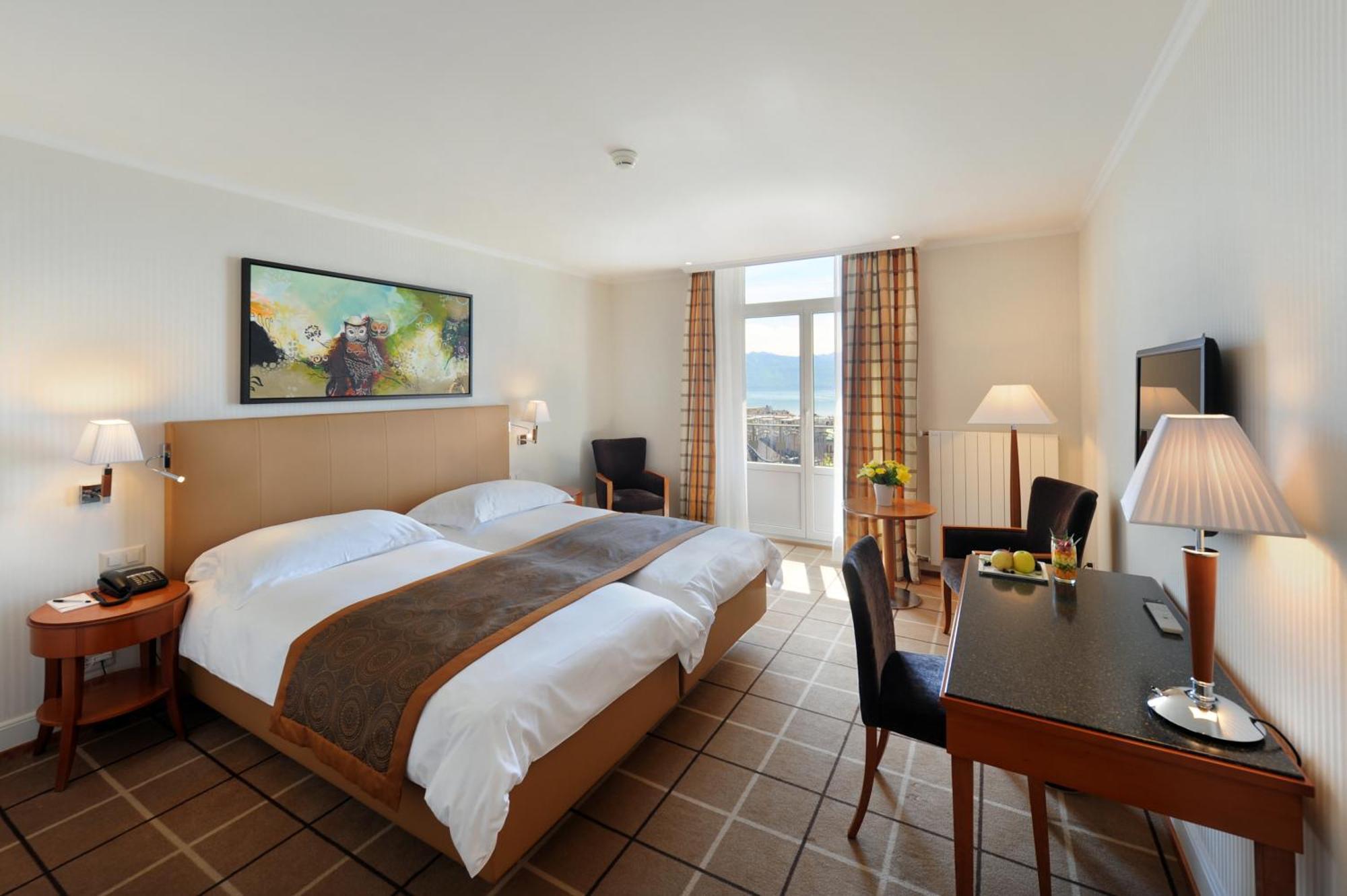 Hotel De La Paix Lausanne Room photo